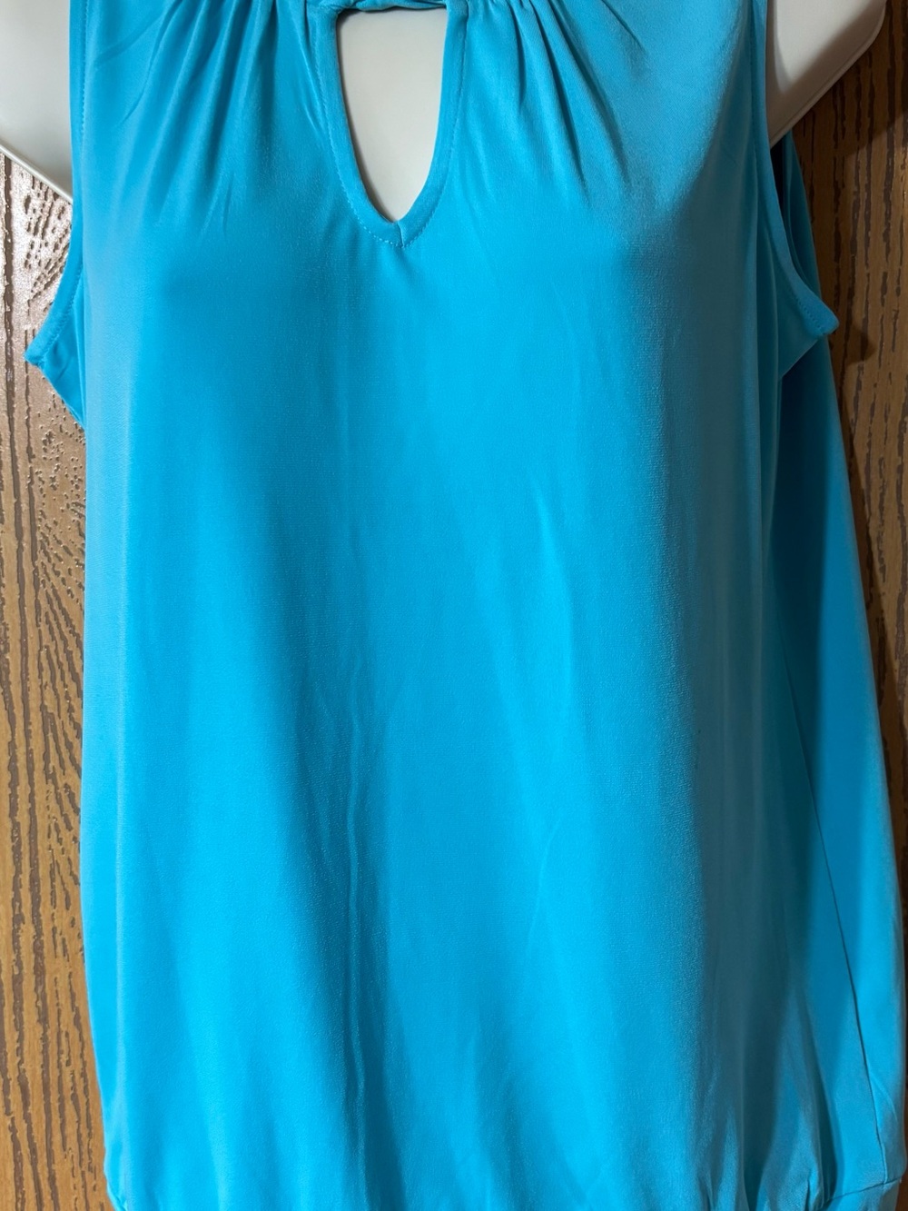 Worthington Women’s Turquoise Keyhole Sleeveless Top